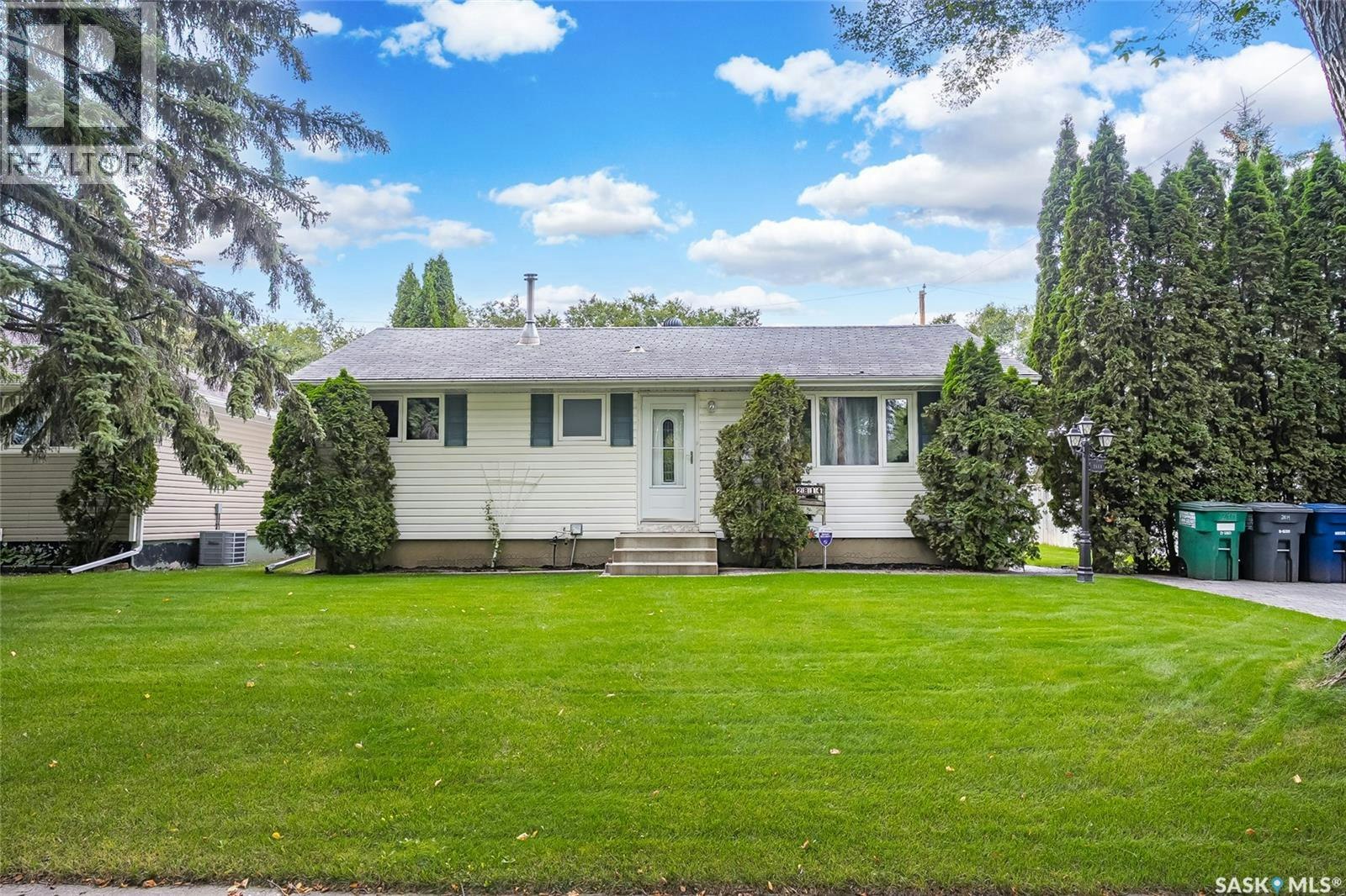 2814 21st Street W, Saskatoon, SK, S7M 0W5
