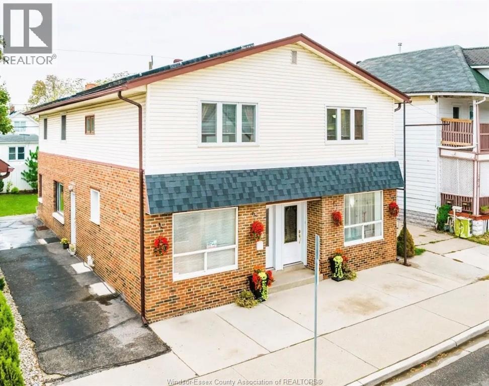 Lower-1637 Drouillard, Windsor, ON, N8Y 2S4