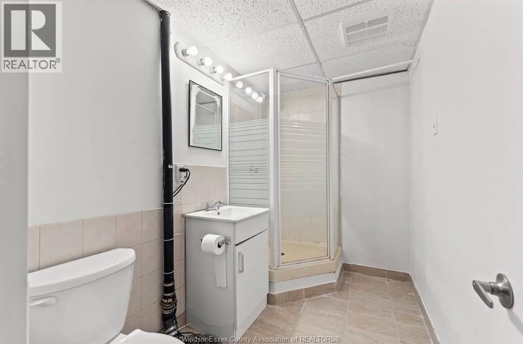 Lower-1637 Drouillard, Windsor, ON, N8Y 2S4 - 3