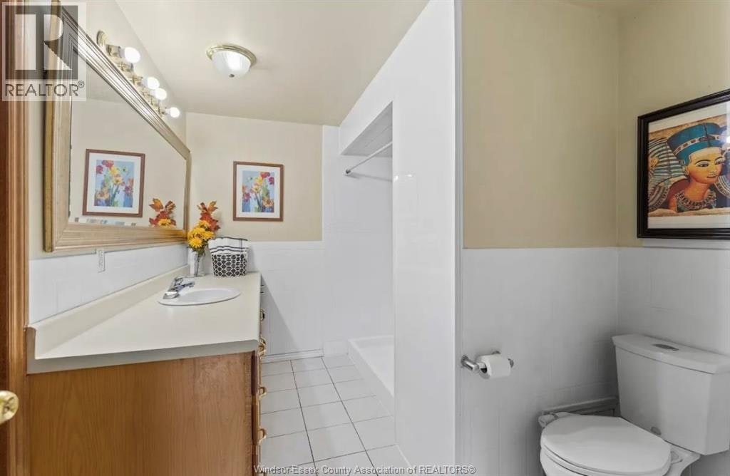 Upper-1637 Drouillard, Windsor, ON, N8Y 2S4 - 4