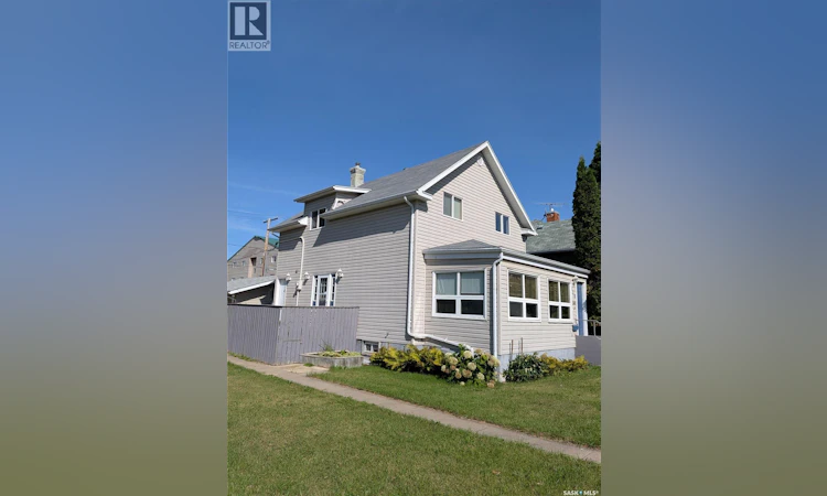 436 12th Street W