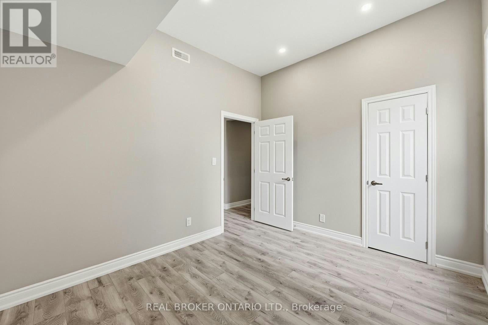 98 Duke Street, Hamilton, ON, L8P 1X5 - 17