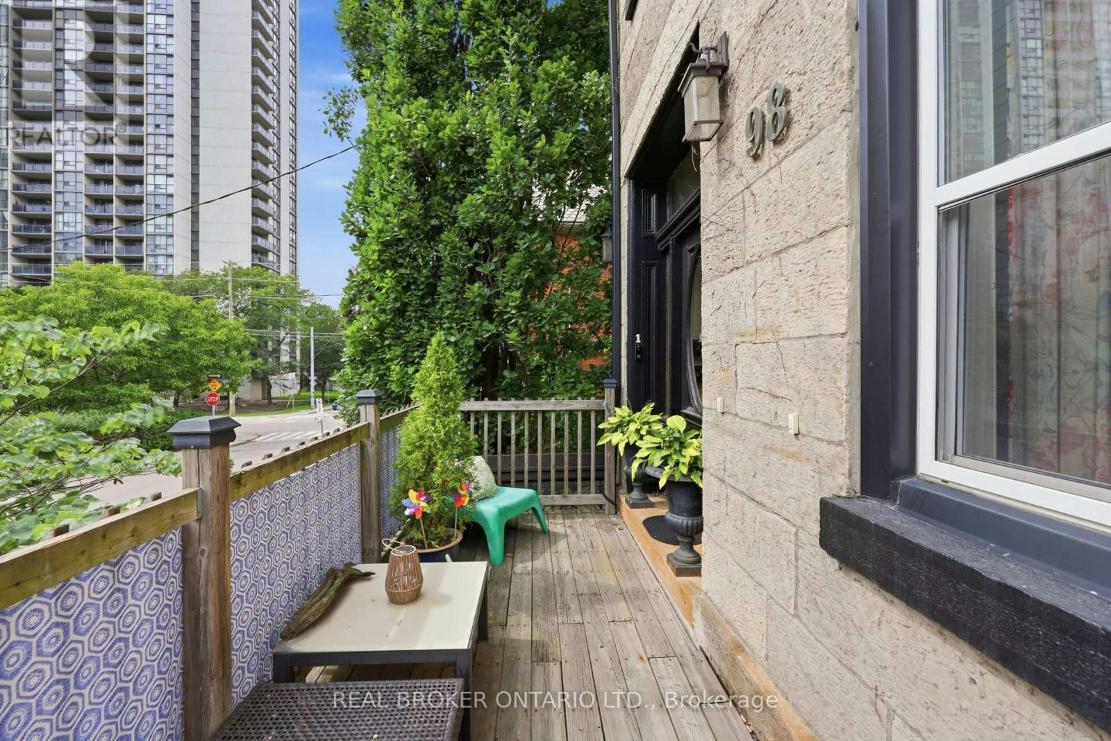 98 Duke Street, Hamilton, ON, L8P 1X5 - 3