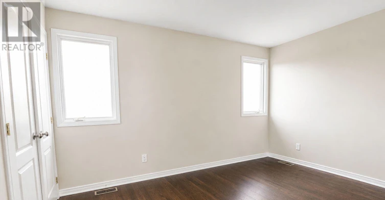 18 Roberge Crescent, Ottawa, ON, K2L 4G6 - 9