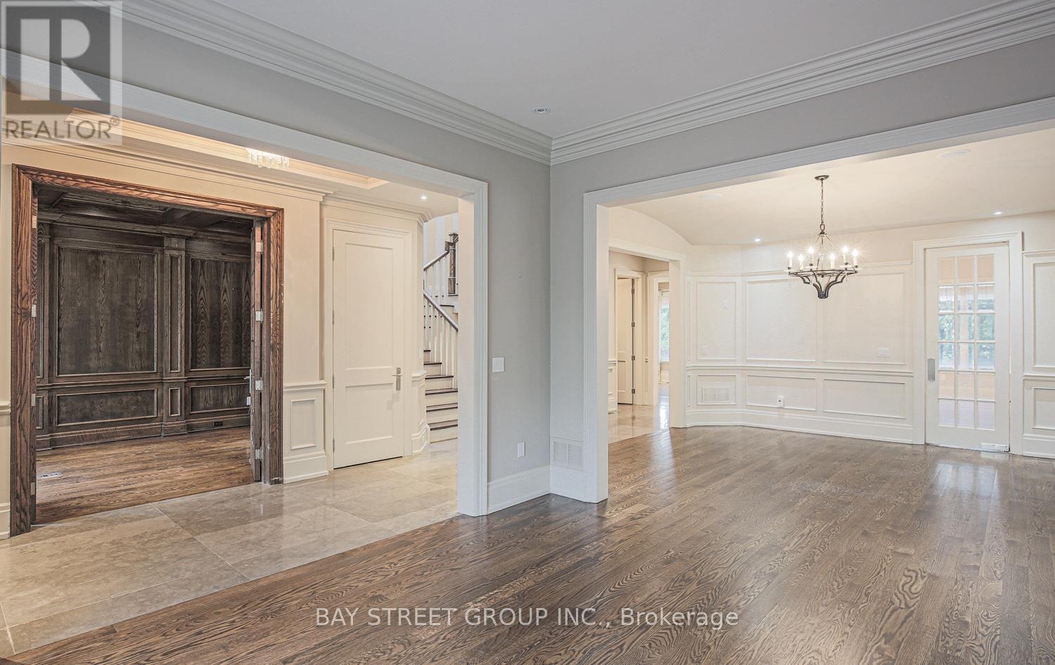 500 Deloraine Avenue, Toronto, ON, M5M 2B8 - 7