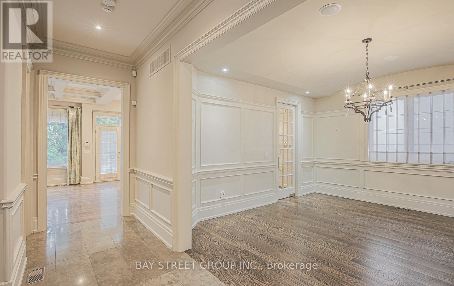 500 Deloraine Avenue, Toronto, ON, M5M 2B8 - 10