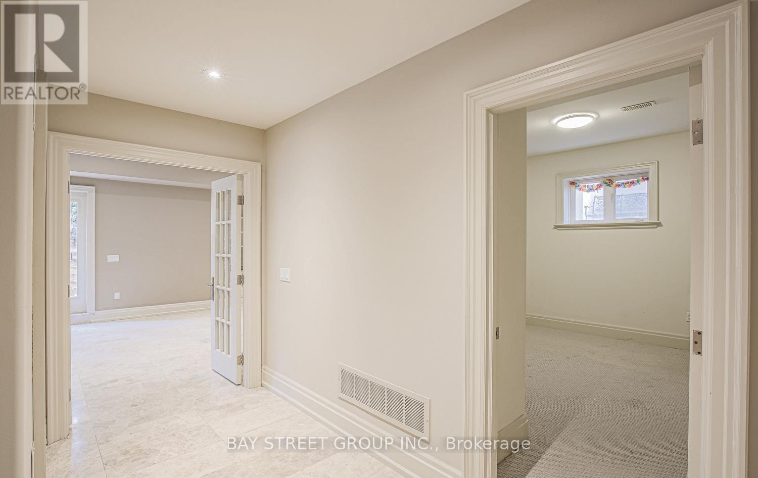 500 Deloraine Avenue, Toronto, ON, M5M 2B8 - 40