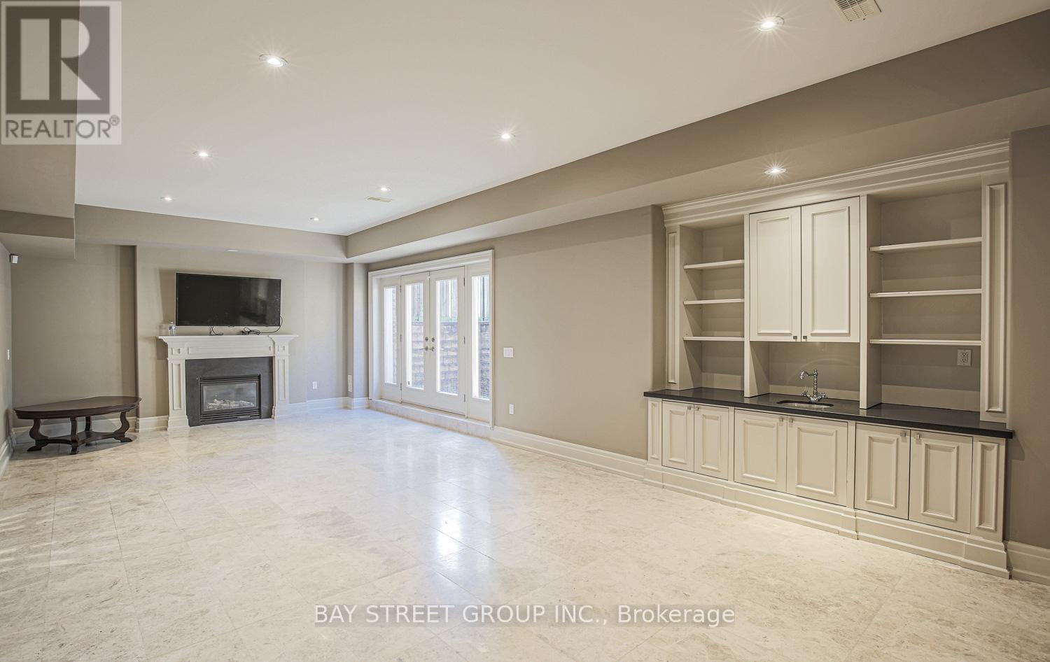 500 Deloraine Avenue, Toronto, ON, M5M 2B8 - 39