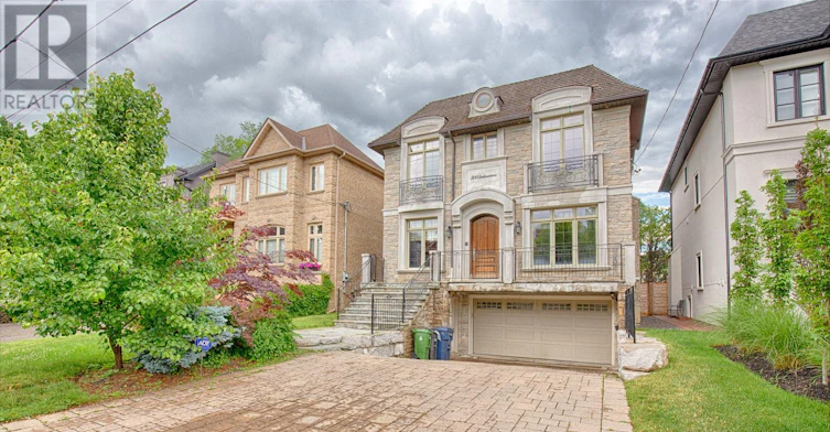 500 Deloraine Avenue, Toronto, ON, M5M 2B8