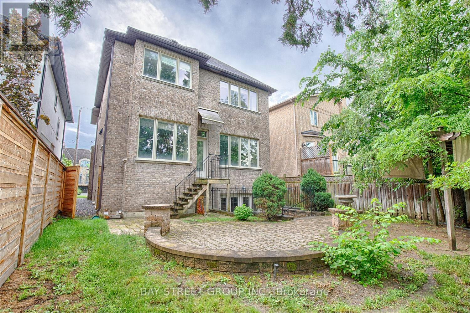 500 Deloraine Avenue, Toronto, ON, M5M 2B8 - 3
