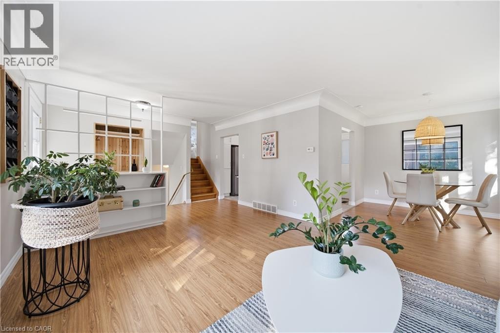 44 Brentwood Drive, Guelph, ON, N1H 5M7