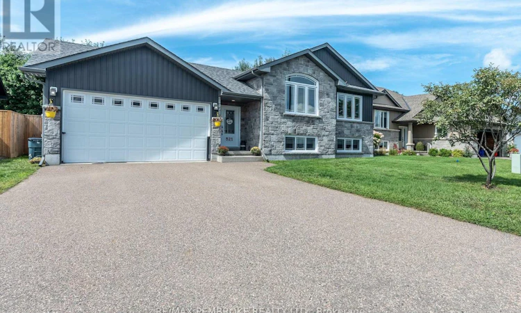 521 Gardner Crescent