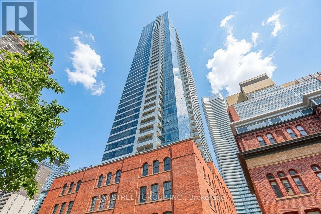 1511-5 St Joseph Street, Toronto, ON, M4Y 0B6