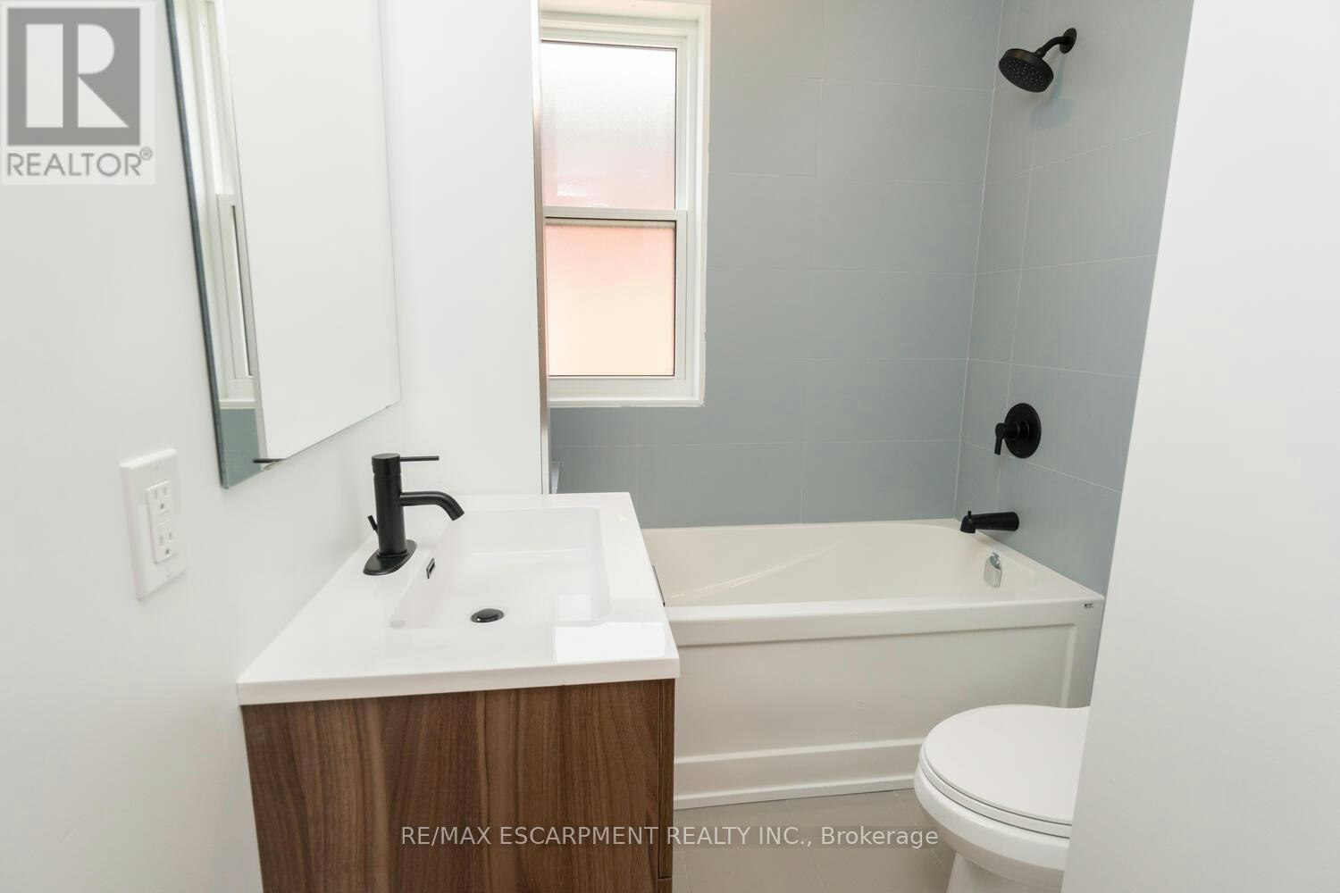 4-127 Victoria Avenue S, Hamilton, ON, L8N 2S9 - 7