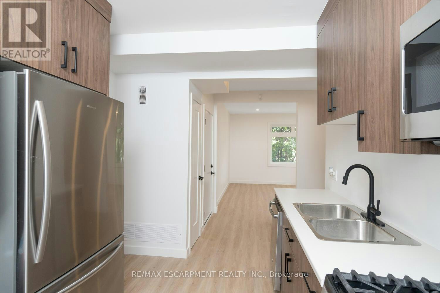 4-127 Victoria Avenue S, Hamilton, ON, L8N 2S9 - 3