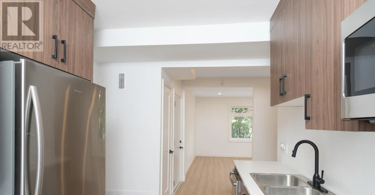 4-127 Victoria Avenue S, Hamilton, ON, L8N 2S9 - 3