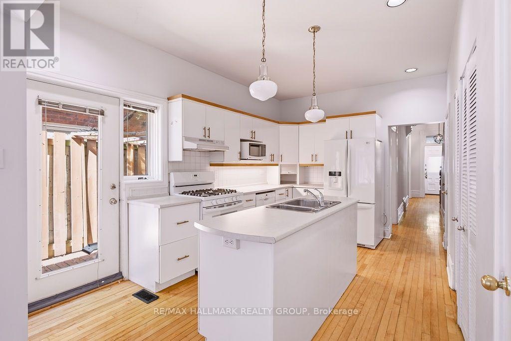 566 Maclaren Street, Ottawa, ON, K1R 5K7 - 12