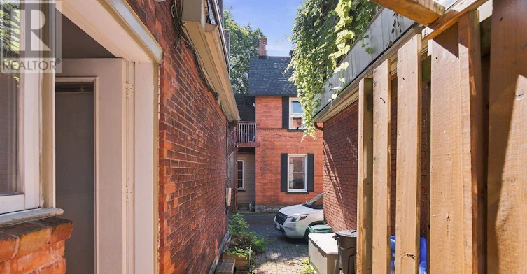 566 Maclaren Street, Ottawa, ON, K1R 5K7 - 41