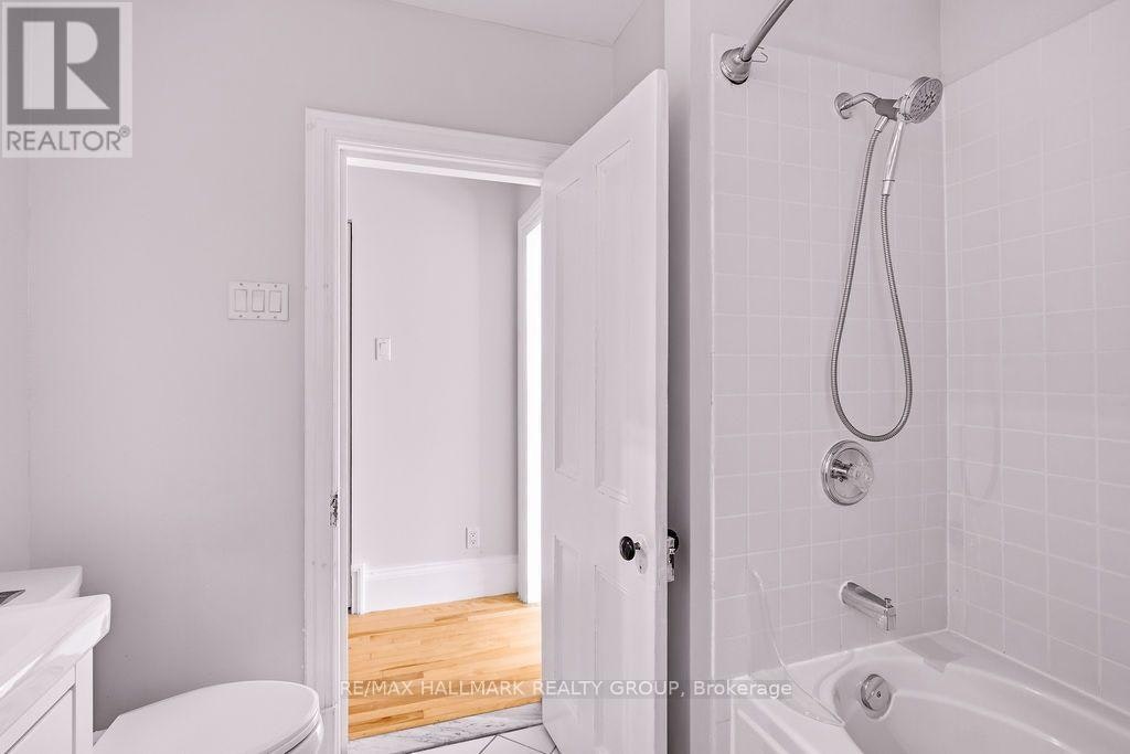 566 Maclaren Street, Ottawa, ON, K1R 5K7 - 28