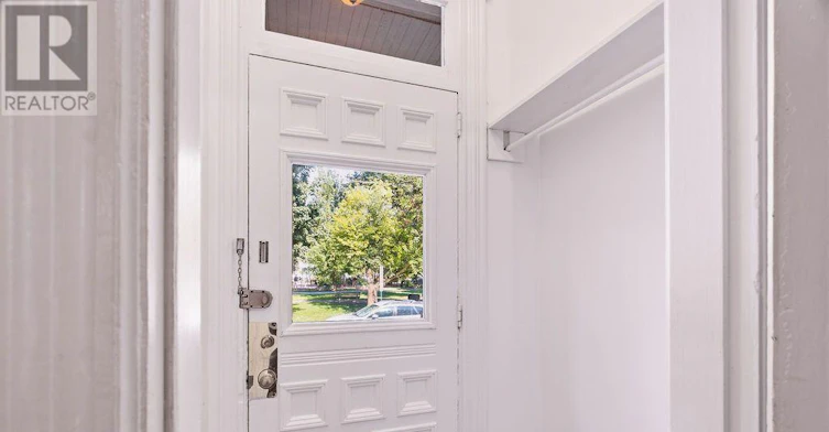566 Maclaren Street, Ottawa, ON, K1R 5K7 - 3