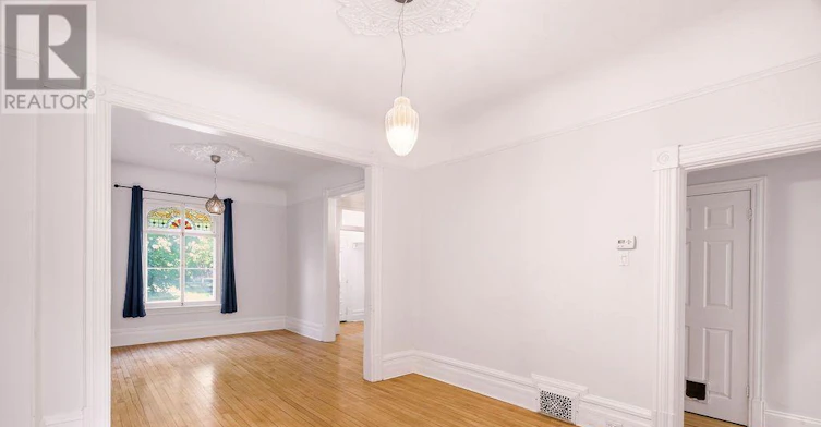 566 Maclaren Street, Ottawa, ON, K1R 5K7 - 8