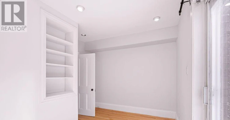566 Maclaren Street, Ottawa, ON, K1R 5K7 - 32