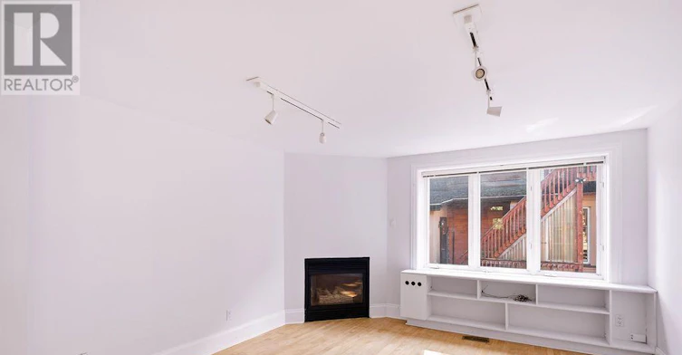 566 Maclaren Street, Ottawa, ON, K1R 5K7 - 16