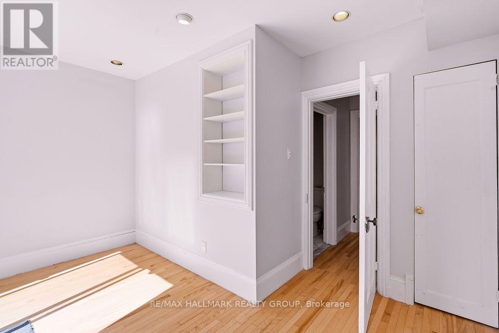 566 Maclaren Street, Ottawa, ON, K1R 5K7 - 33