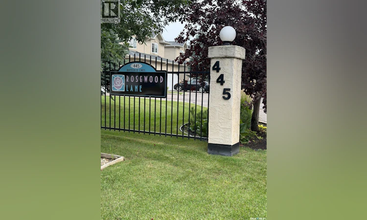 121-445 Bayfield Crescent