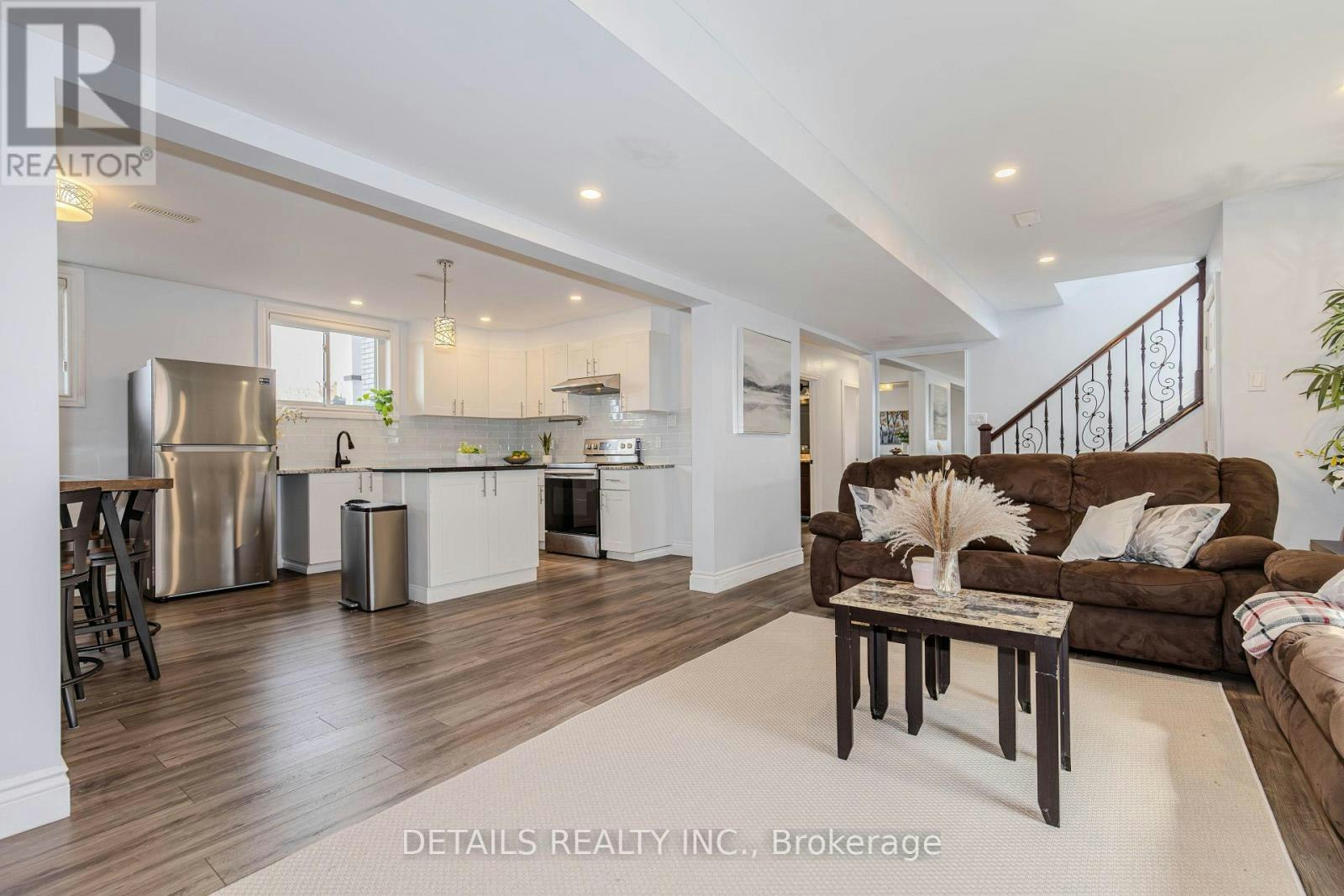 7 Kerry Crescent E, Ottawa, ON, K2E 5V7 - 13