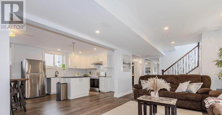 7 Kerry Crescent E, Ottawa, ON, K2E 5V7 - 13