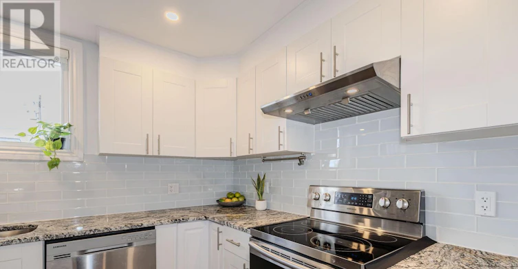 7 Kerry Crescent E, Ottawa, ON, K2E 5V7 - 9