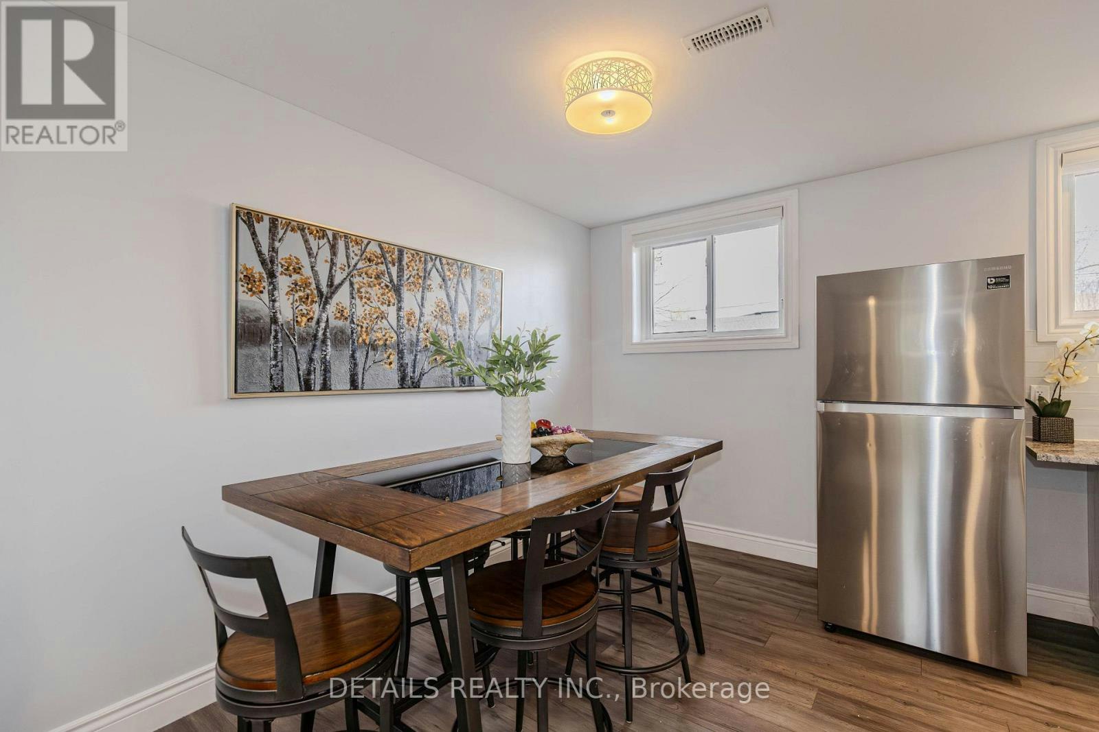 7 Kerry Crescent E, Ottawa, ON, K2E 5V7 - 7