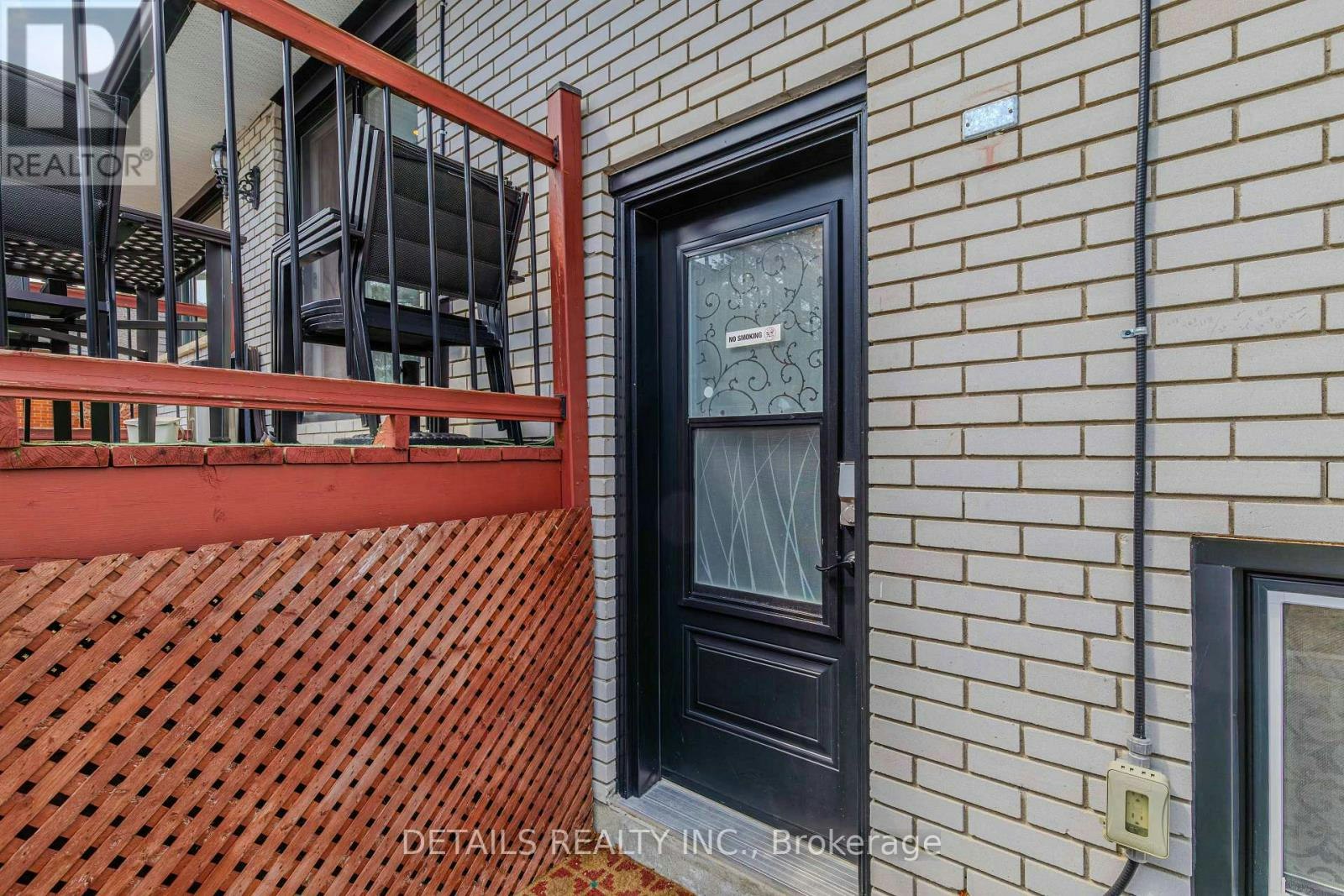 7 Kerry Crescent E, Ottawa, ON, K2E 5V7 - 2