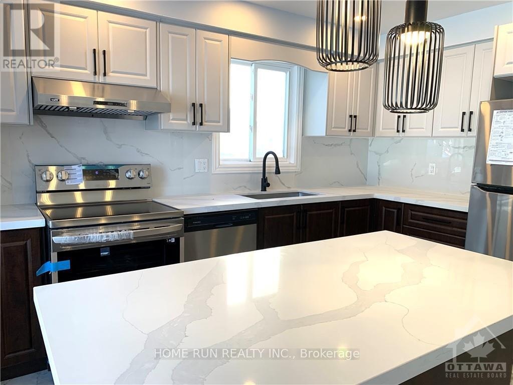 1201 St Moritz Court, Ottawa, ON, K1C 2B2 - 3