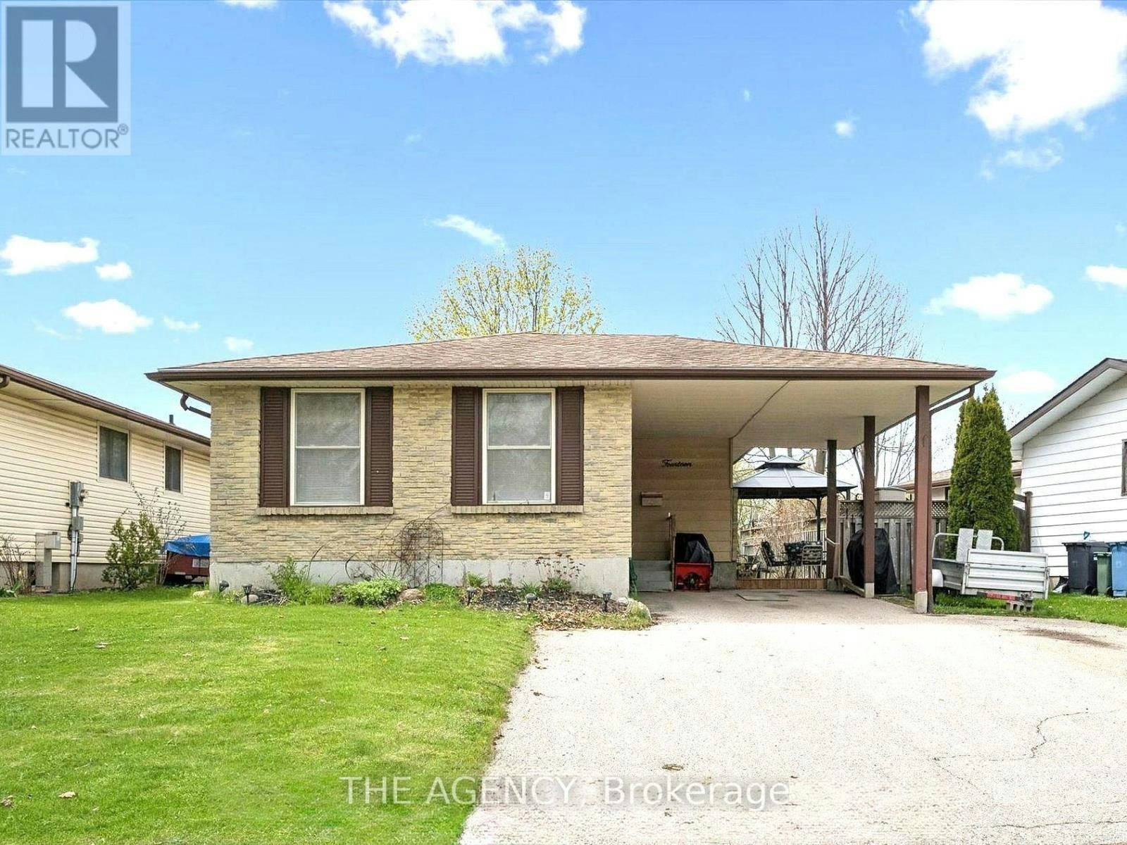 14 Muskoka Drive, Guelph, ON, N1E 3M7 - 3
