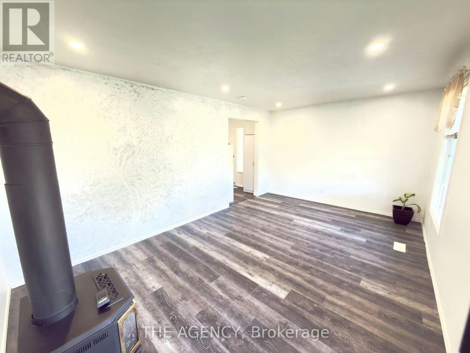 14 Muskoka Drive, Guelph, ON, N1E 3M7 - 9