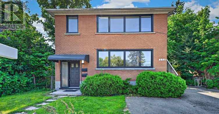 2-228 Woodroffe Avenue, Ottawa, ON, K2A 3V4