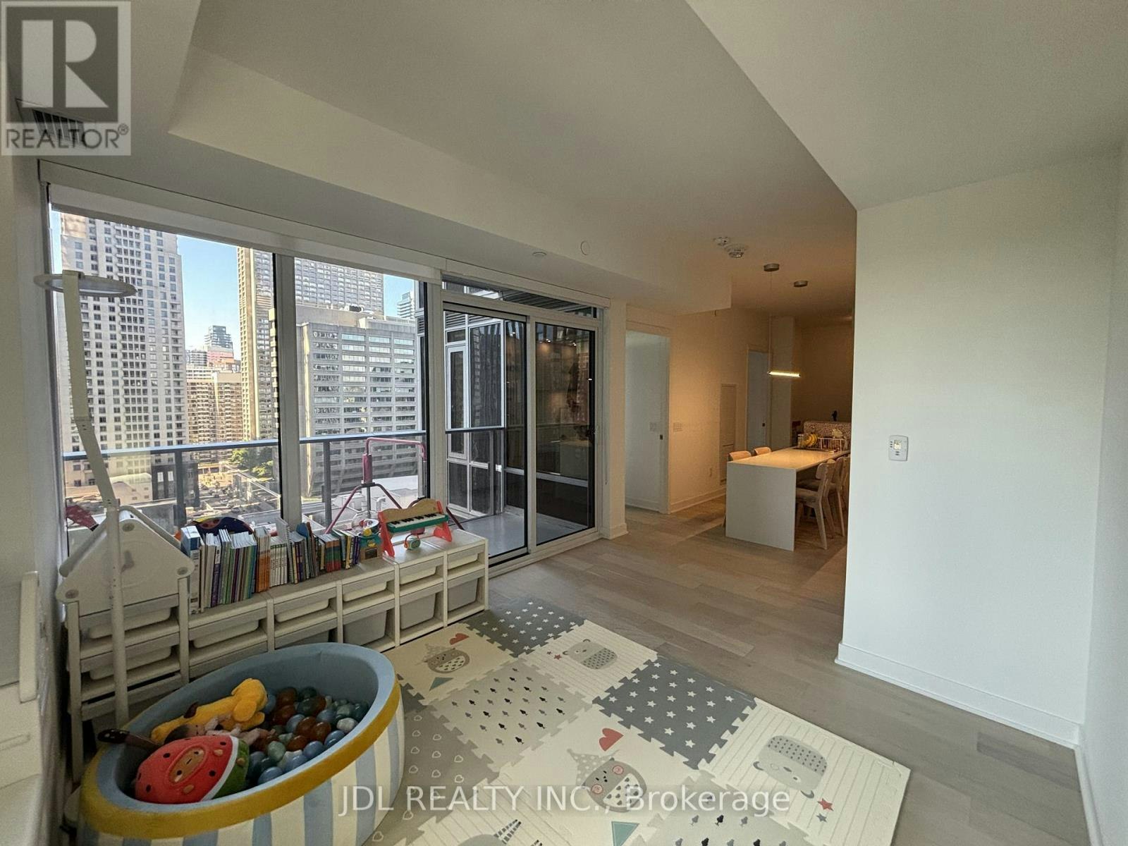 1110-11 Yorkville Avenue, Toronto, ON, M4W 0B7 - 8