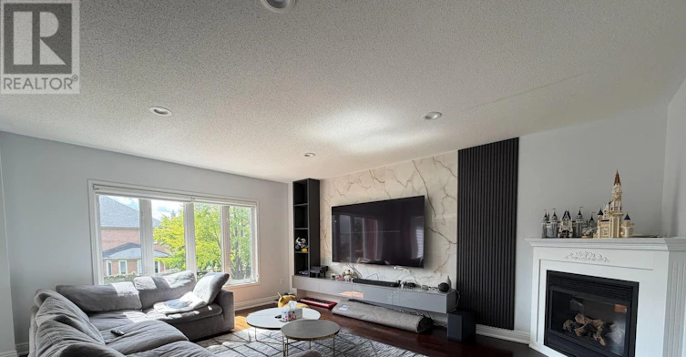 MAIN/UPPER-29 Falling River Drive, Richmond Hill, ON, L4S 2R1 - 2