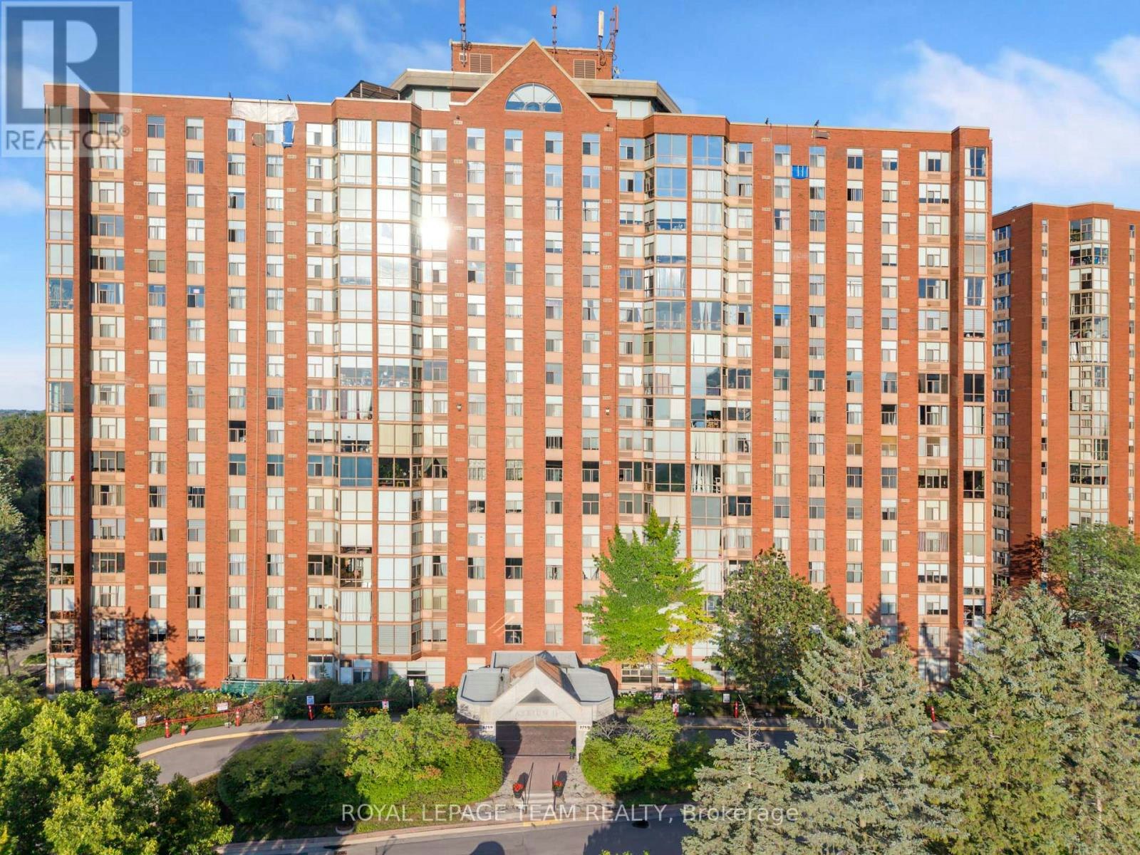 501-2759 Carousel Crescent, Ottawa, ON, K1T 2N5