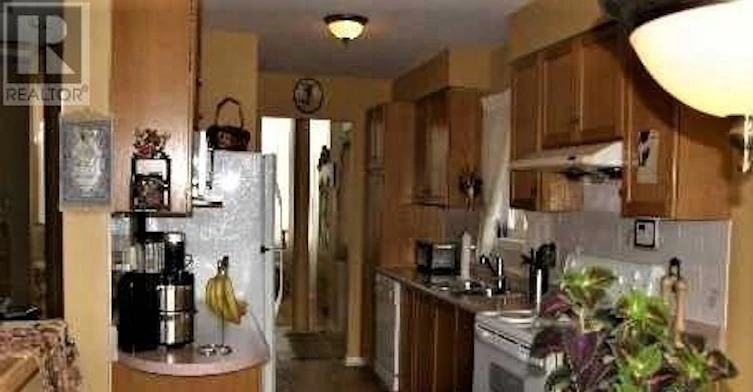 215 Shirley Drive, Richmond Hill, ON, L4S 1T4 - 2