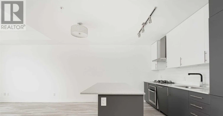 720-38 Howard Park Avenue, Toronto, ON, M6R 0A7 - 5
