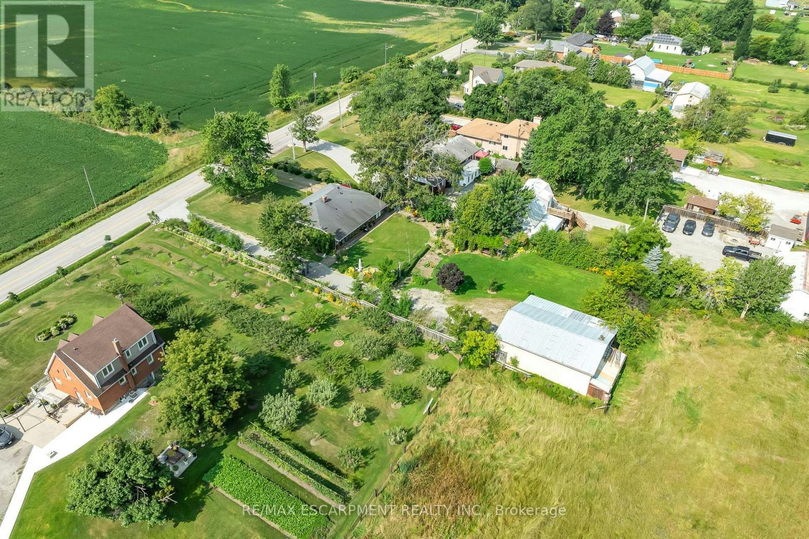 609 Green Mountain Road E, Hamilton, ON, L8J 2Z7