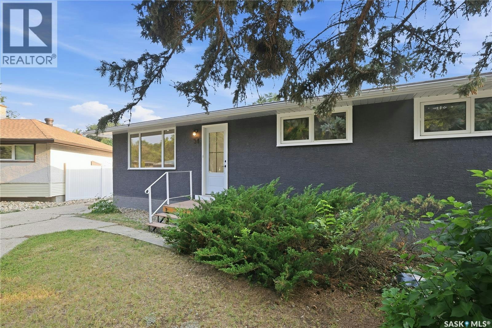 34 Ottawa Place, Regina, SK, S4R 2V7