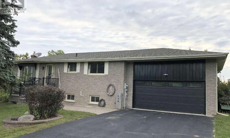 456 Old Surrey Lane