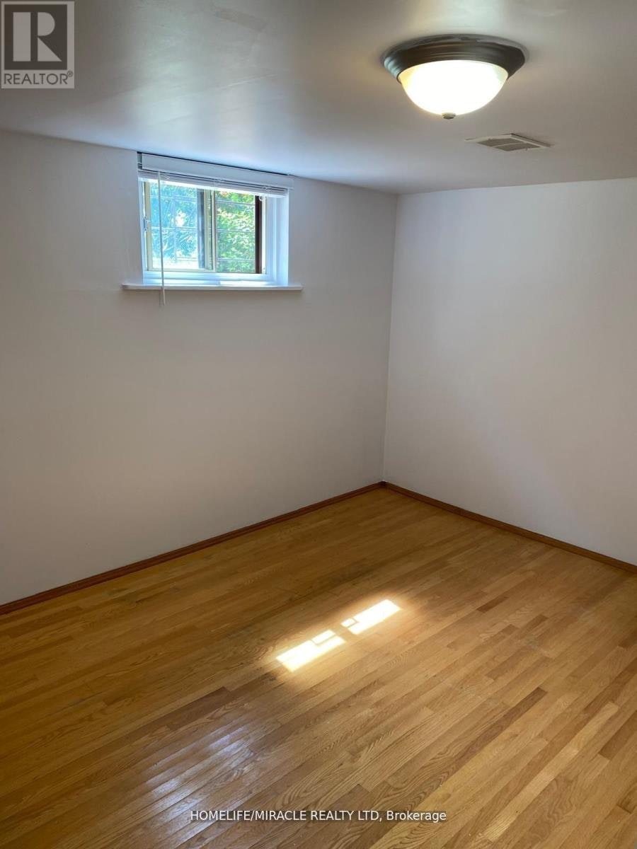 31 Kilgreggan Crescent, Toronto, ON, M1J 1S2 - 3