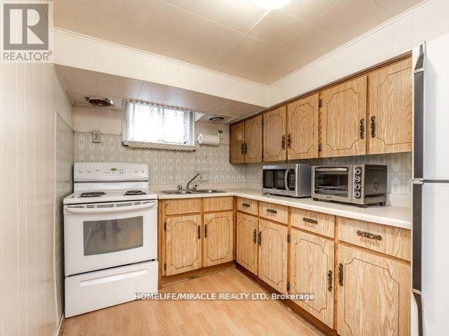 31 Kilgreggan Crescent, Toronto, ON, M1J 1S2 - 2