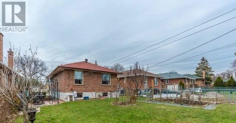 31 Kilgreggan Crescent, Toronto, ON, M1J 1S2 - 6