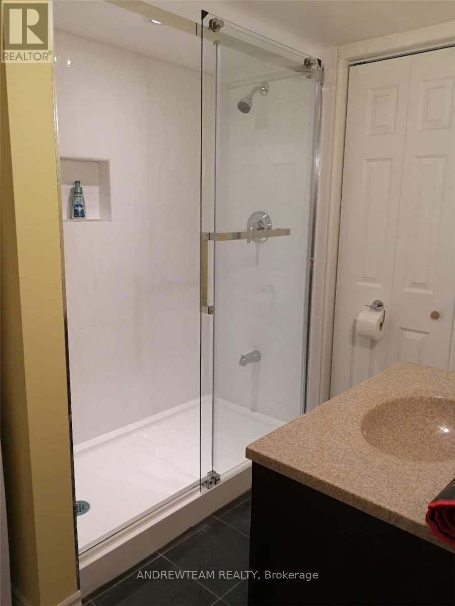 58 Nightstar Drive, Richmond Hill, ON, L4C 8H7 - 3